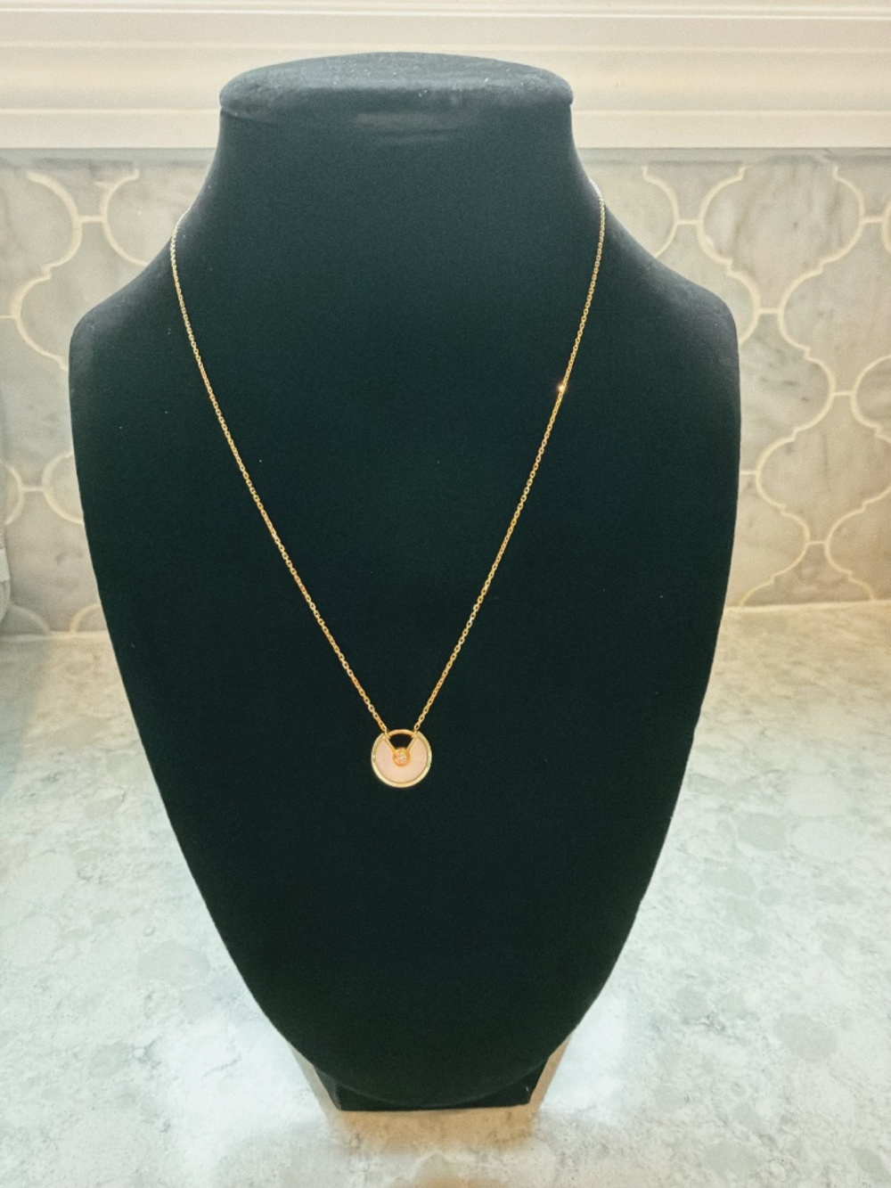 Cartier Mother of Pearl Amulette de Cartier XS with 1 diamond - Picture 2 of 4